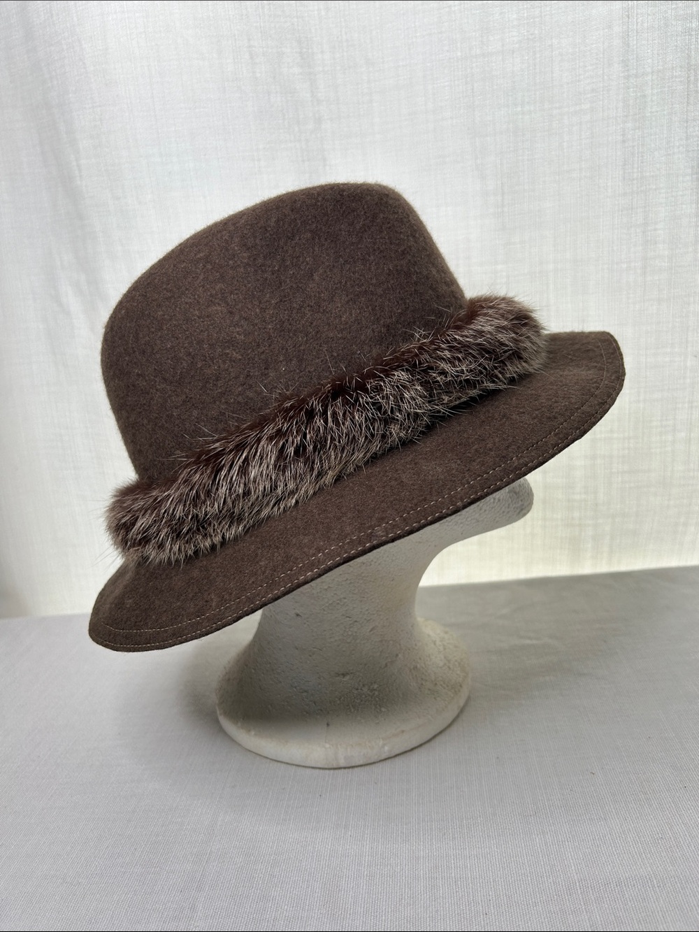 Women's brown Eric Javits wool hat with fur trim accent 22 inches .